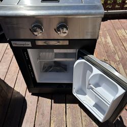 CHARMGLOW GOURMET SERIES. TOP BBQ / MINI REFRIGERATOR 