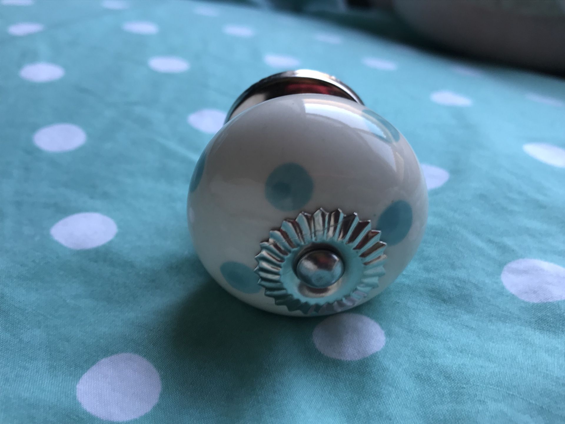 Ceramic drawer pulls set of 12