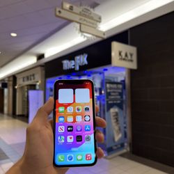 iPhone XR 128GB White