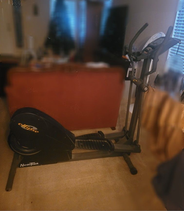 Exercise Machine Elliptical 