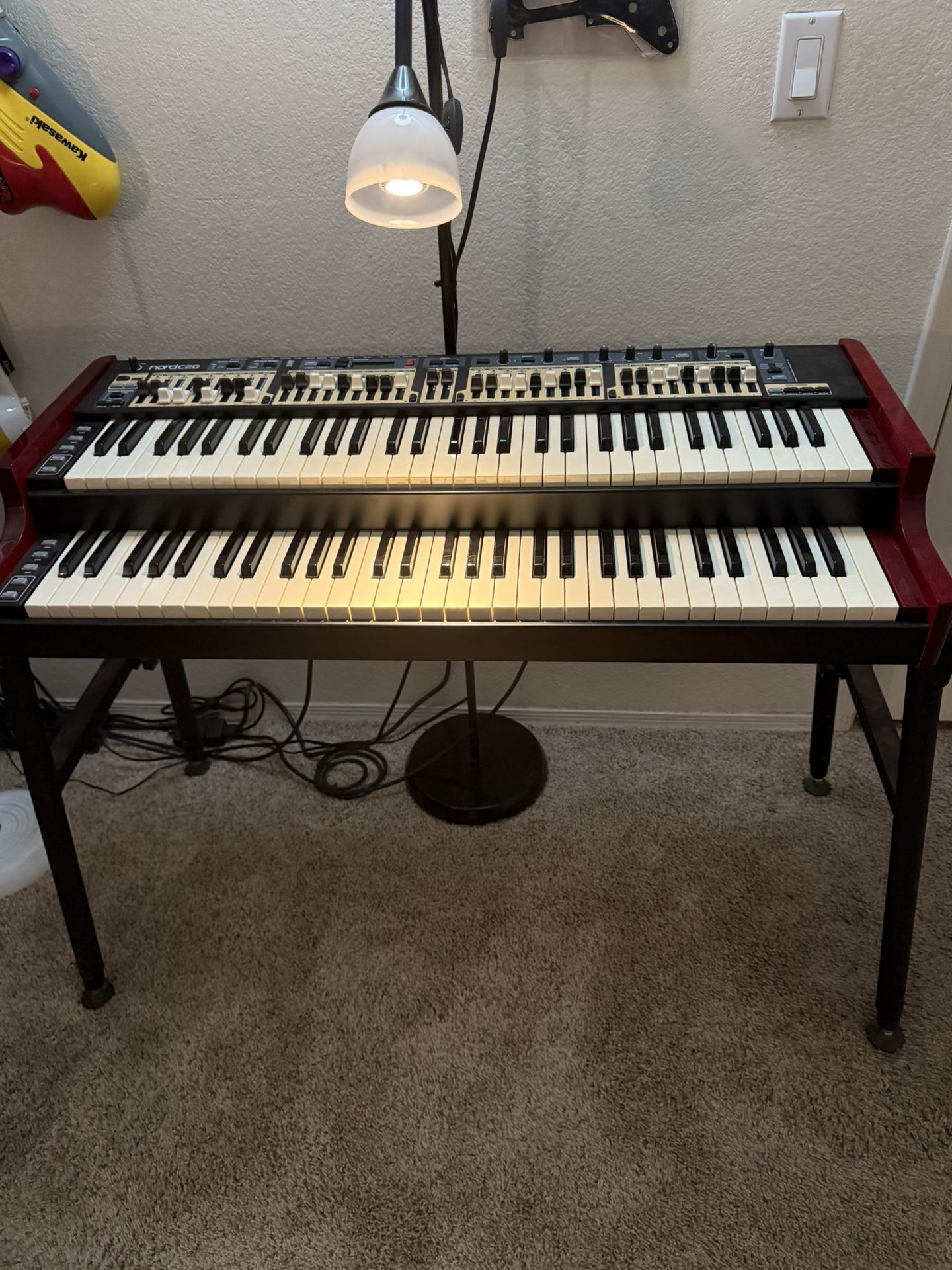 Nord C2D Organ