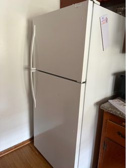 White whirlpool refrigerator
