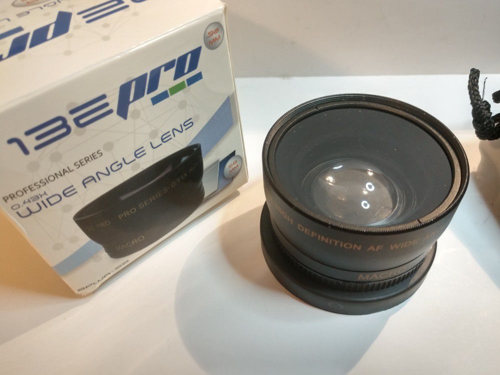0.43x HD Wide Angle Lens. 58mm. Brand New.