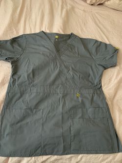 Scrub shirt