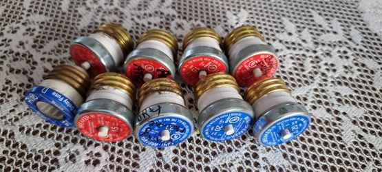 Fuses with circuit breakers