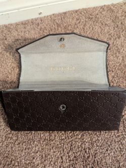 Gucci Glasses Holder