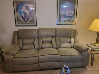 4-Seat Reclining Sofa in Gray