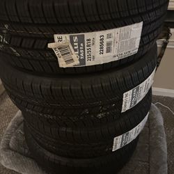 235/55/18 