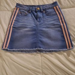 SHORT JEAN SKIRT SIZE 3.  