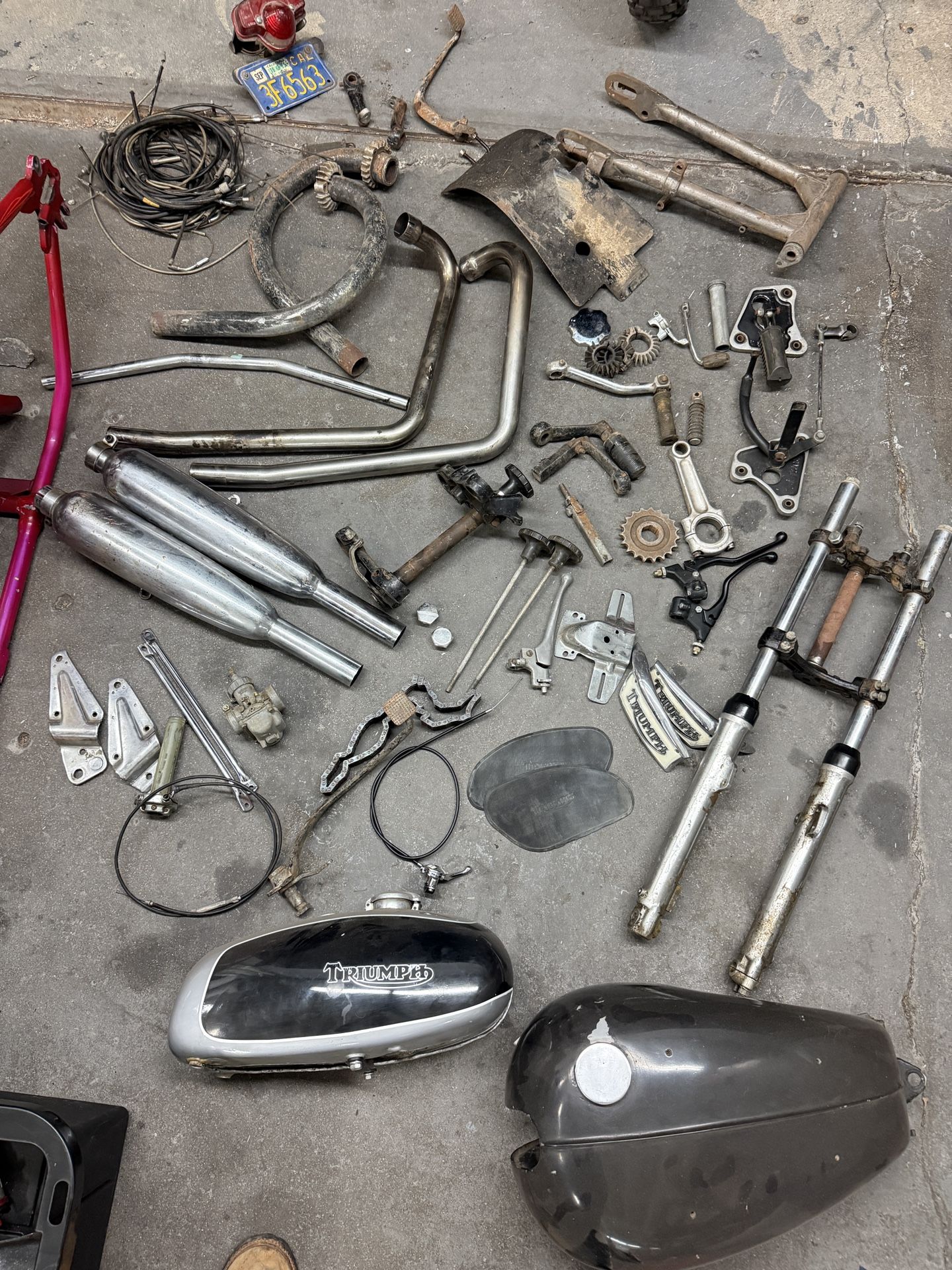 Vintage Triumph Motorcycle Parts for Sale in Los Angeles, CA - OfferUp