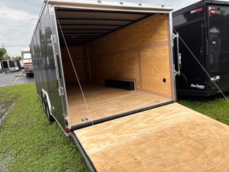 8.5 x 20 enclosed trailer