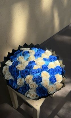 Flower Bouquets/ Arreglos de flores