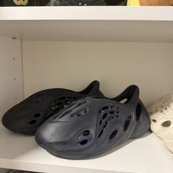 Yeezy Foam Runners Size 9