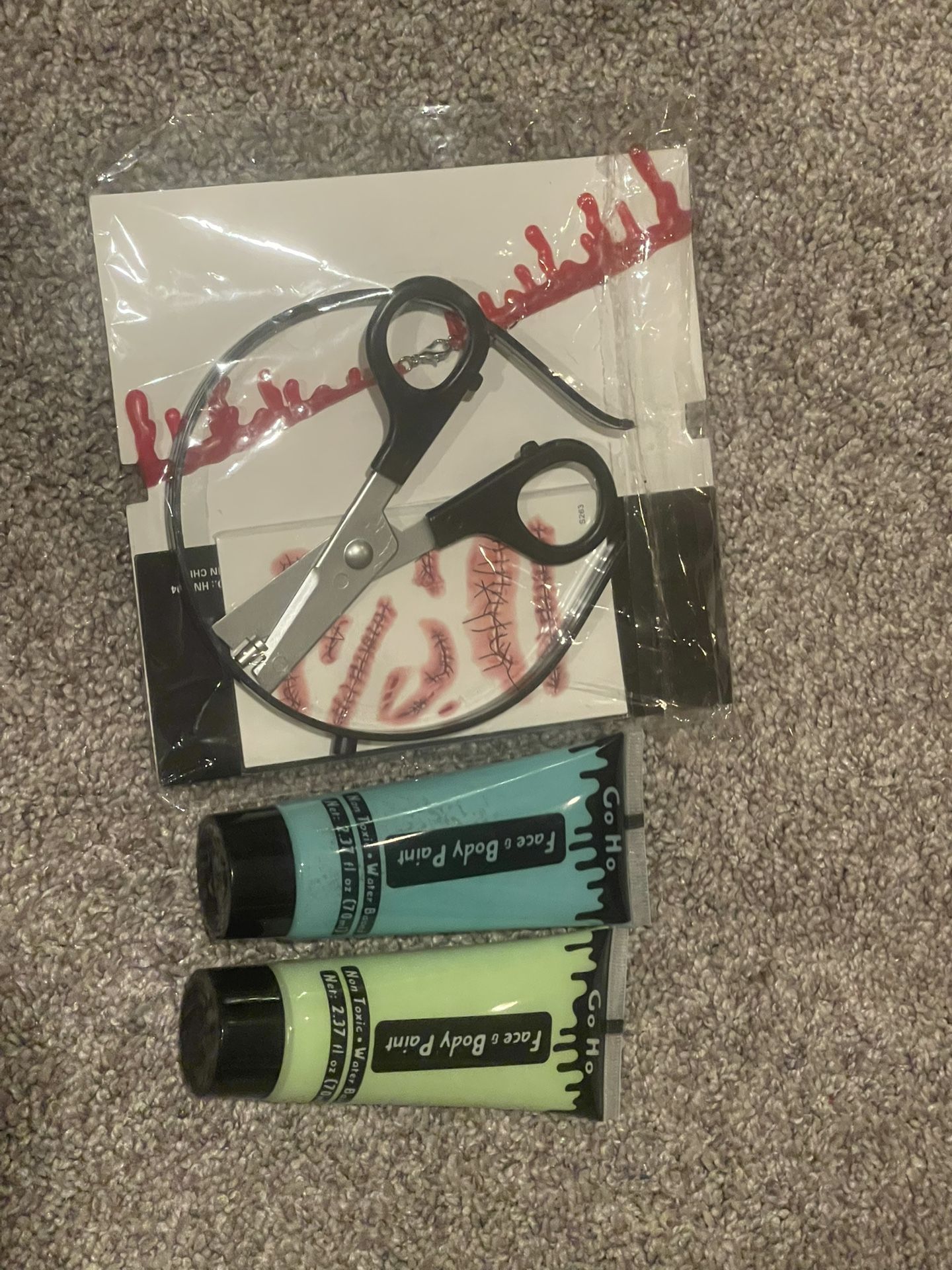 zombie makeup/headband kit