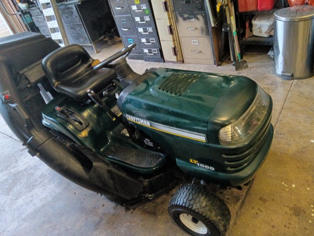 Craftsman Riding Lawn Mower