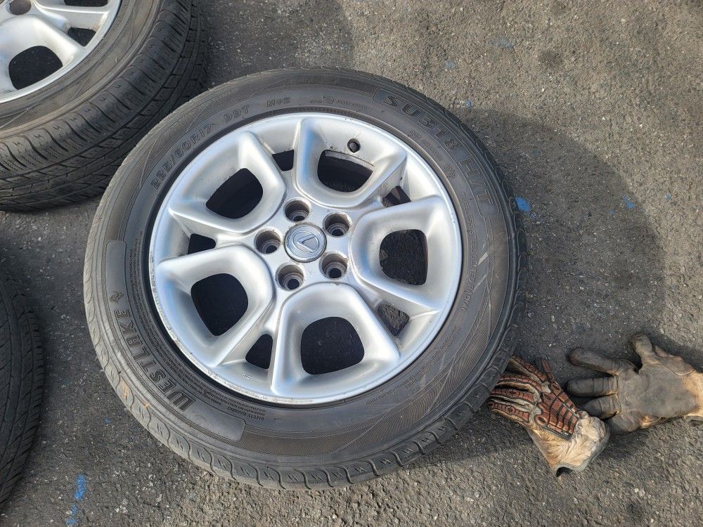 Vendo  Rines Toyota Sienna  225 60 17