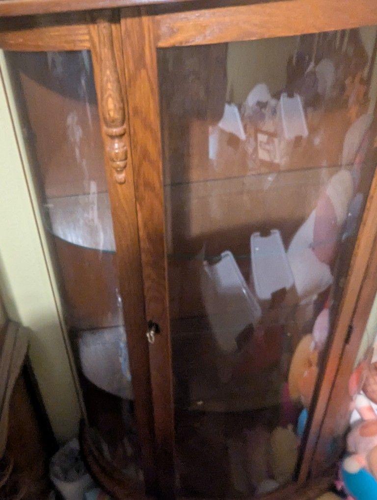 Curved Curio