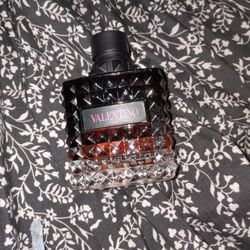 Valentino Intense Perfume 