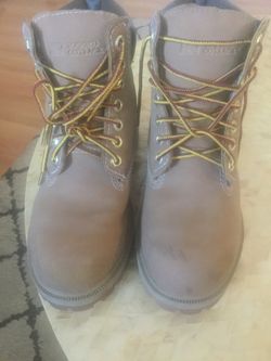 Steel toe boots $10