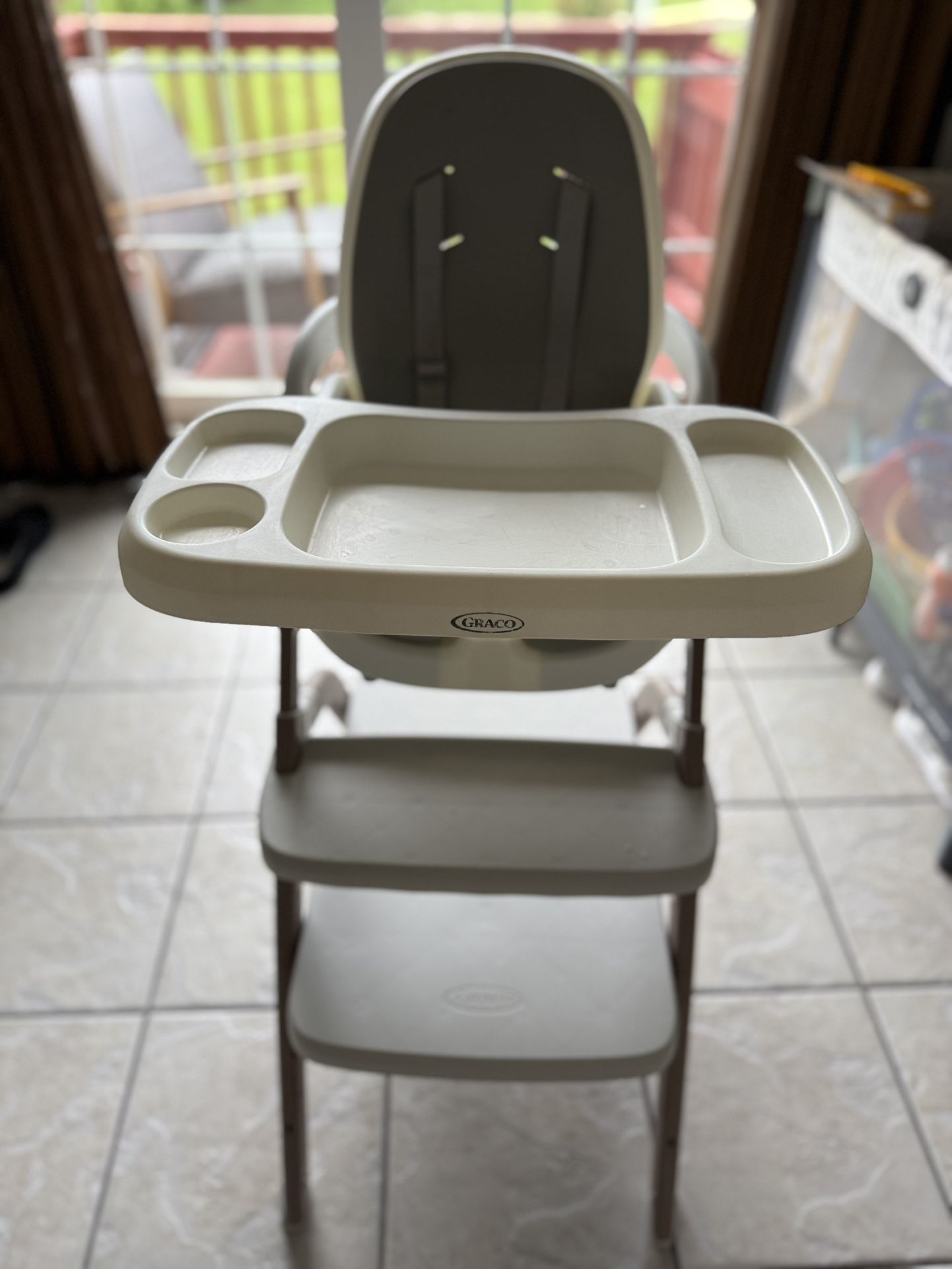 Graco EveryStep™ Slim 6-in-1 Highchair + Travel Booster Seat with Tray