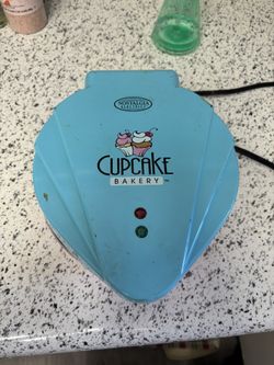 Estate Sale- Cupcake maker
