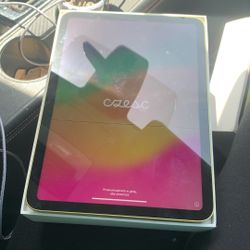 I Pad ( 10th generation) 