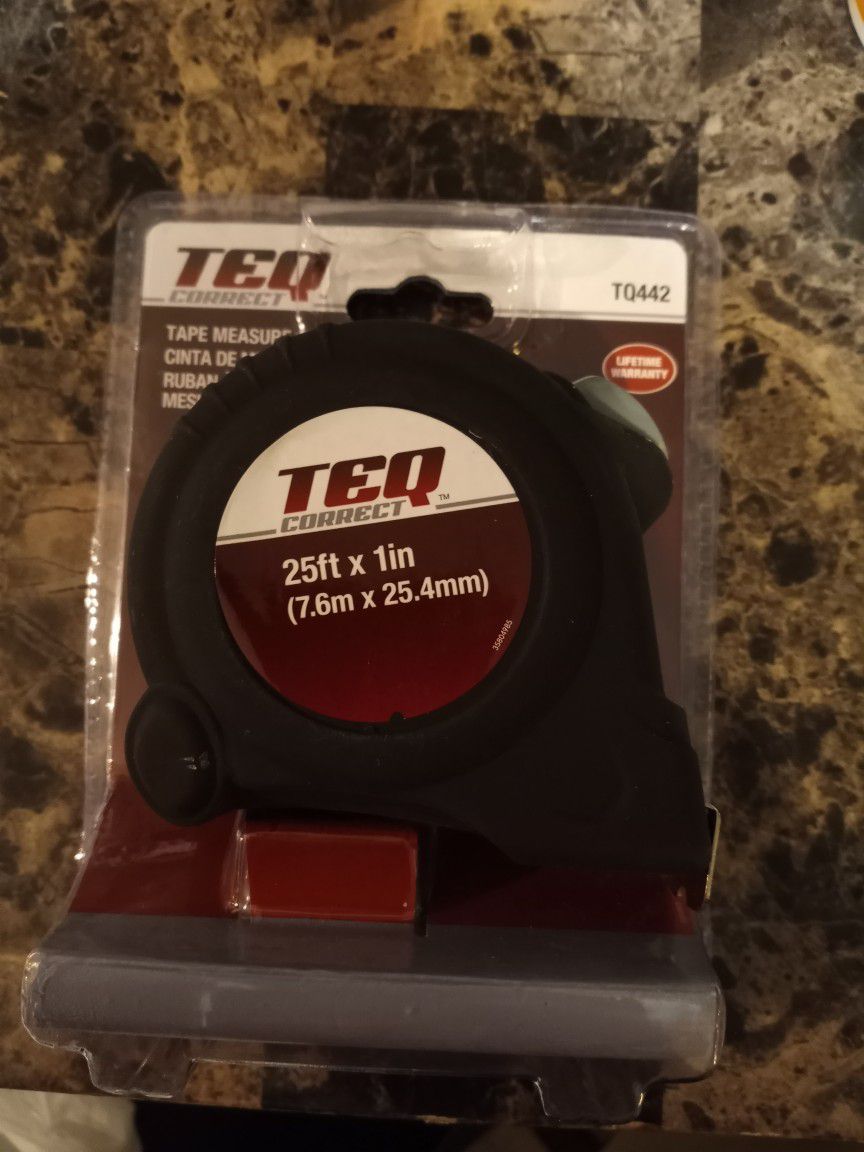 Brand New Tech Correct 25' X  1" Self-locking Tape Measure