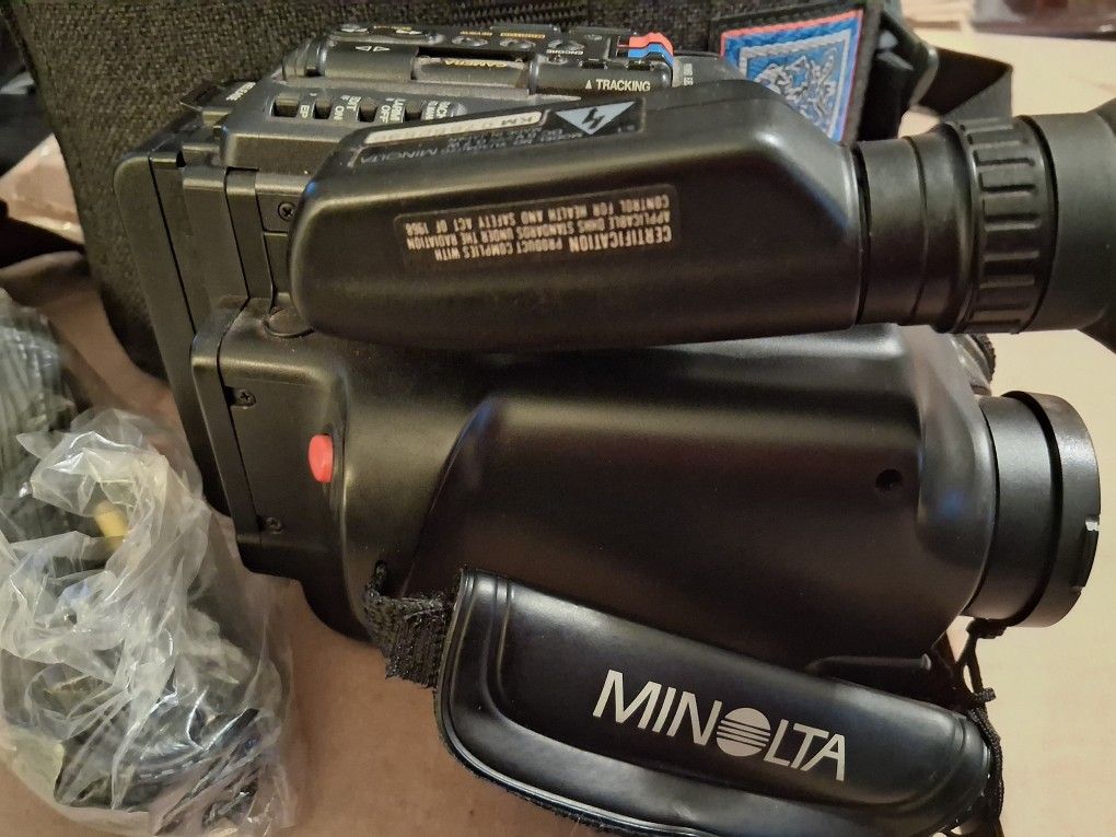 Minolta Video Camera With Bag 