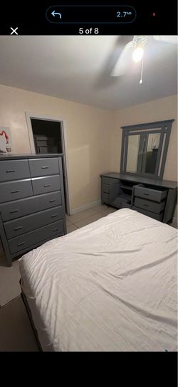 Bedroom set