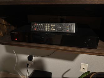 Samsung Blu Ray Player w/ Remote