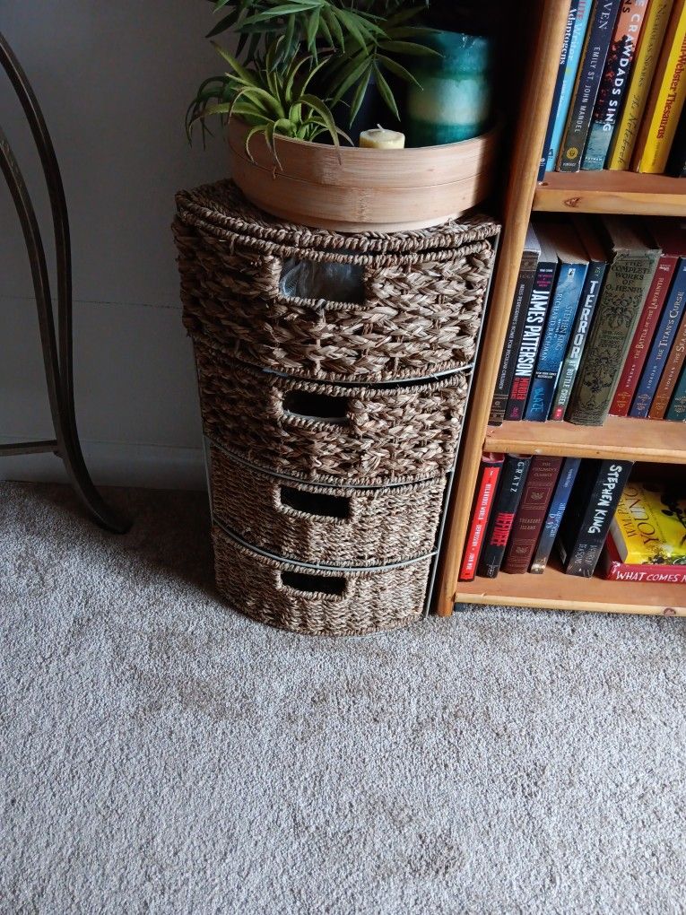 4 Tier Wicker Basket Storage Corner Shelf