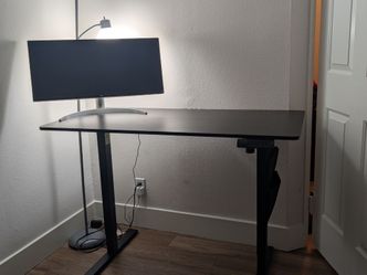 Electric Standing Desk w/ 4 Memory Presets