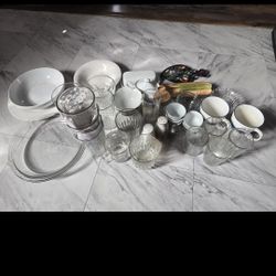 Cups And Plates 