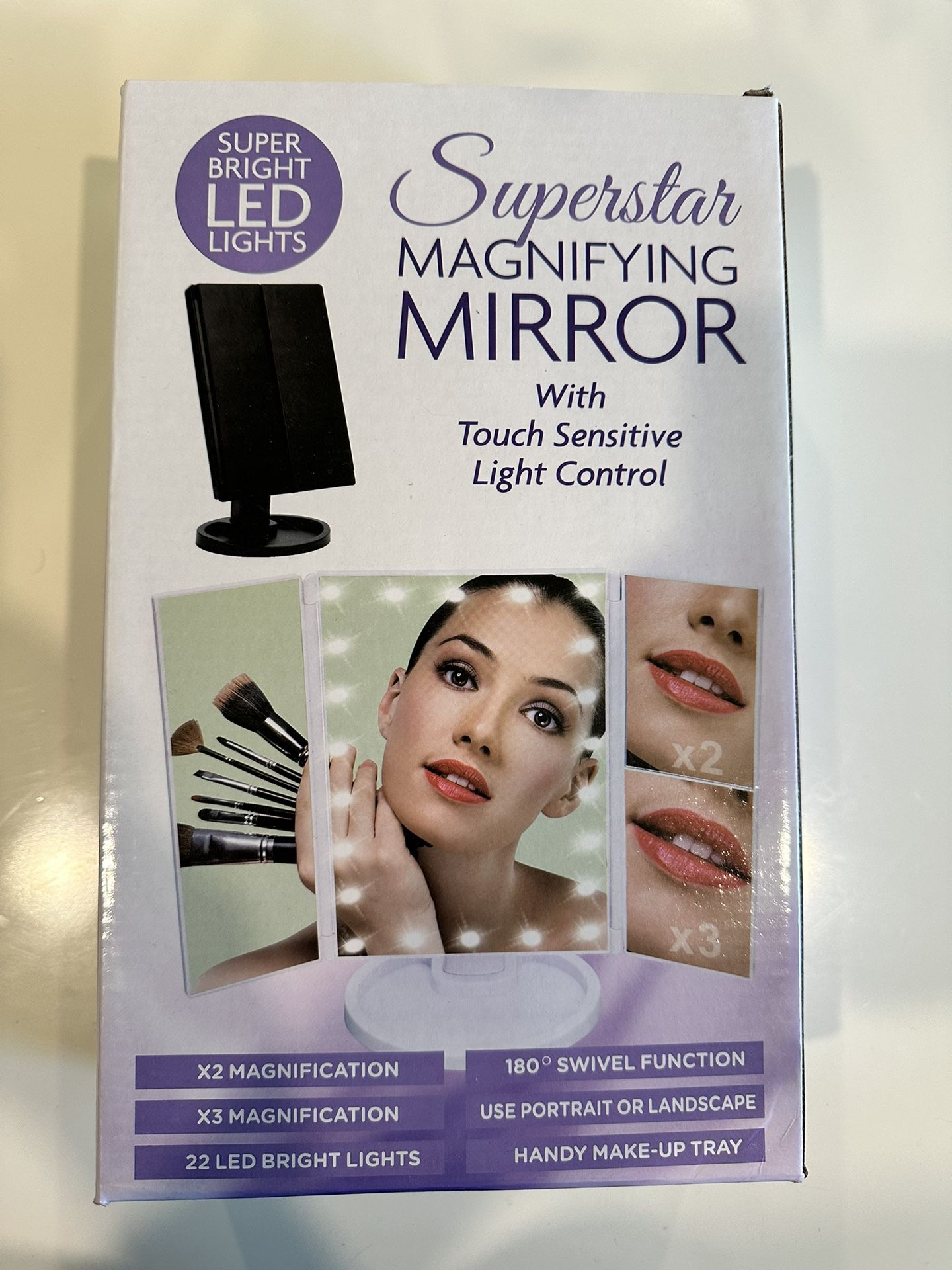 Superstar Magnifying Makeup Mirror With LED Light
