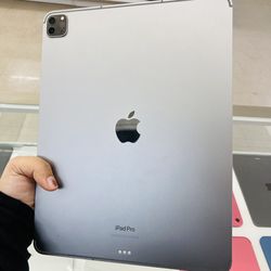 iPad Pro 6th gen 12.9inch 128gb