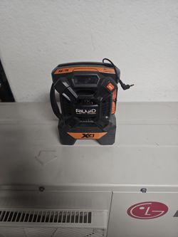 Rigid X4 Am Fm Batery Powered Radio 