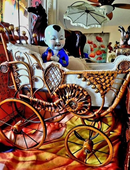 Antique VictorianWicker Carriage Stroller With Parasol Perfect collectors item Measures 27"×26"