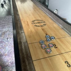 Shuffleboard Table