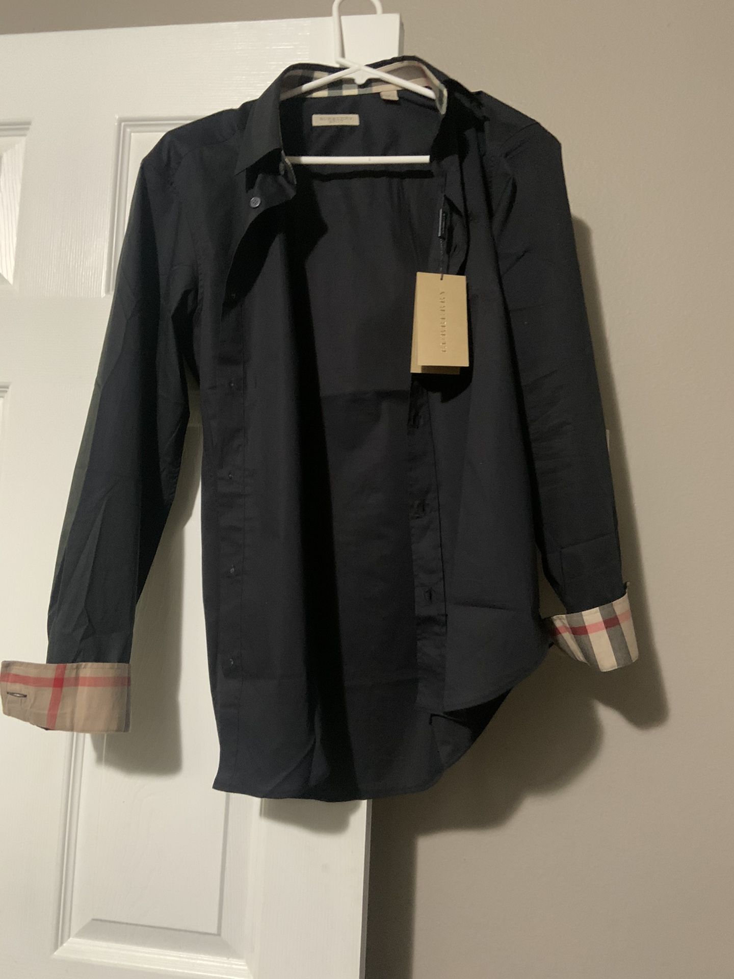 BURBERRY MENS BUTTON DOWN SHIRT SIZE SMALL