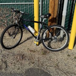 TREK 930 SINGLETRACK- Excellent Condition