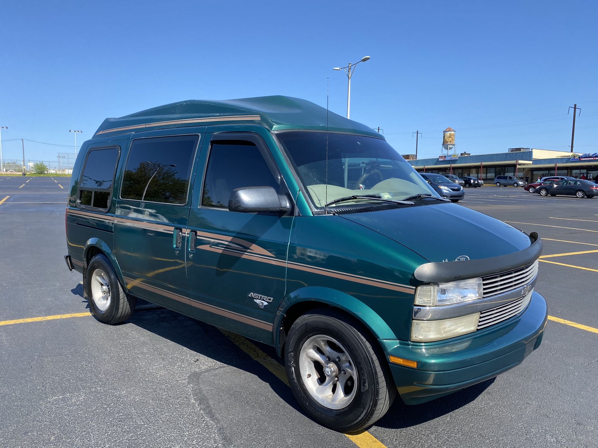 Chevy Astro van for Sale in Philadelphia, PA OfferUp