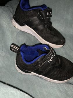 Nautica Kids Shoes Size 7