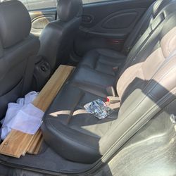 2004 Pontiac Bonneville 