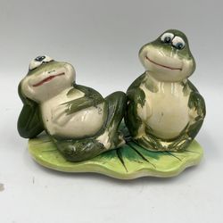 Vintage frog salt and pepper shaker set ceramic hand painted NIB