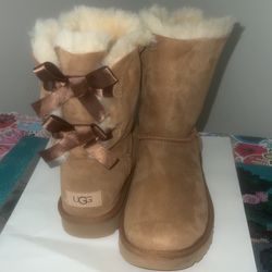 Bailey Bow Uggs 