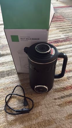 Kidisle (Modelo: HB-B1018KW3), diseñada para preparar de forma rápida y sencilla bebidas a base de almendras, avena, soja, coco y arroz directamente e