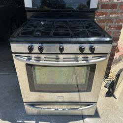 Kenmore Elite Range And Microwave 