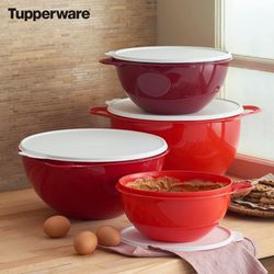 Tupperware Thatsa Bowl 4 pc Set for Sale in West Sacramento, CA