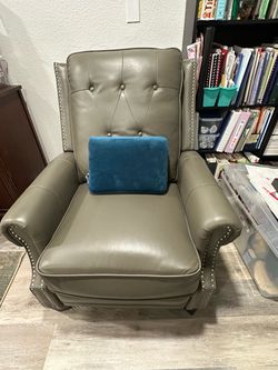Recliner chair
