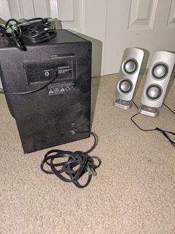 Insignia Desktop Speakers